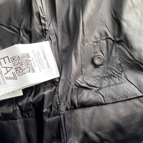 NWT Emporio Armani down jacket - Picture 11 of 14